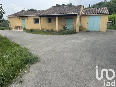 House at Villeneuve (04180)