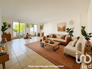 Apartment at Chelles (77500)