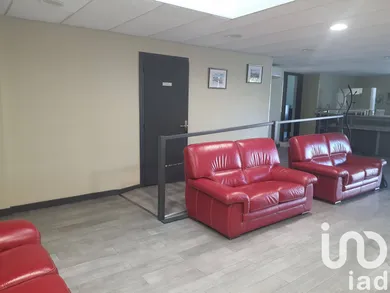 Building at Saint-Jean-d'Angély (17400)