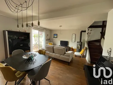 Maison à Le Coudray-Montceaux (91830)