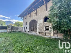 Grange à Sainte-Marie-d'Alloix (38660)