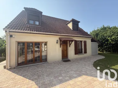 Maison traditionnelle à Saint-Ouen-en-Brie (77720)