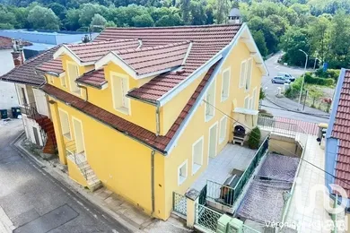 Immeuble à SAINT JEAN DE MOIRANS  (38430)