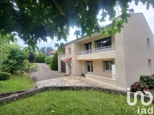 House at Saint-Héand (42570)