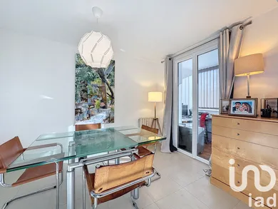 Apartment in Cogolin (83310)