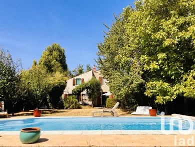 Maison à Saint-Étienne-de-Brillouet (85210)