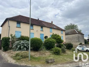 Maison à La Villeneuve-au-Chêne (10140)