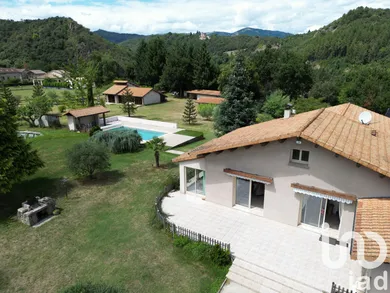 House at Pont-de-Labeaume (07380)