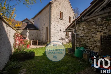 House at Vétheuil (95510)