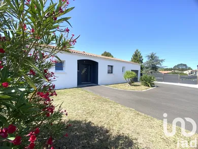 Maison à Meursac (17120)