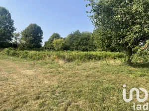 Terrain à bâtir à Magnac-Bourg (87380)