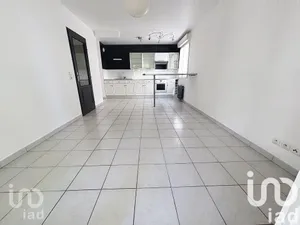 Apartment at Troyes (10000)