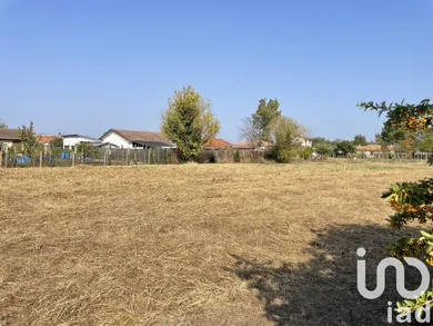 Building plot at Saint-Louis-de-Montferrand (33440)