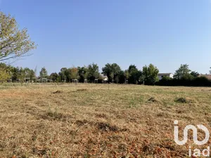 Terrain à bâtir à Ambarès-et-Lagrave (33440)