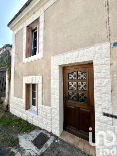 House in Vernantes (49390)