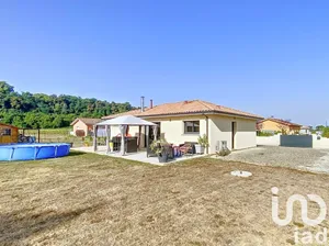 House at Renung (40270)