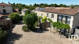 Maison de campagne à Souvigné (16240)