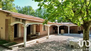Maison à Saint-Maximin-la-Sainte-Baume (83470)