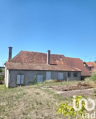 Village house in Le Pin (03130)