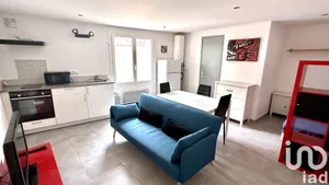 Immeuble à Pierrefeu-du-Var (83390)