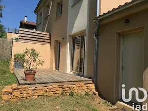 Maison de village à Porte des Pierres Dorées (69400)