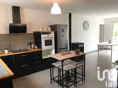 Maison de village à Porte des Pierres Dorées (69400)