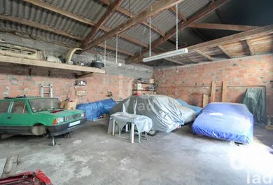 Garage in Saint-Victor-et-Melvieu (12400)