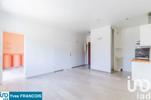 Appartement à Sainte-Geneviève-des-Bois (91700)