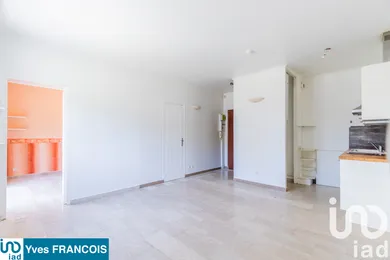 Apartment at Sainte-Geneviève-des-Bois (91700)