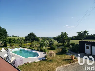 Maison de campagne à Le Grand-Lucé (72150)