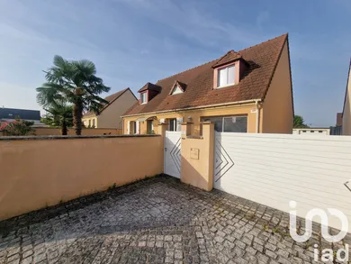 House in La Genevraye (77690)