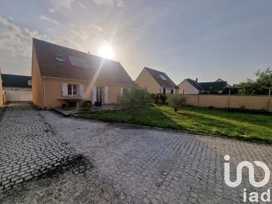 House in La Genevraye (77690)