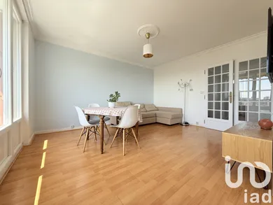 Apartment at Épinay-sur-Seine (93800)