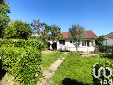 House at Champs-sur-Marne (77420)