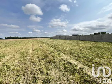 Land at Libermont (60640)