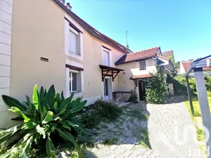 House at Villiers-sur-Morin (77580)
