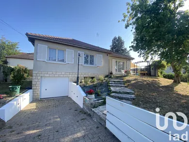 Maison traditionnelle à Lavault-Sainte-Anne (03100)