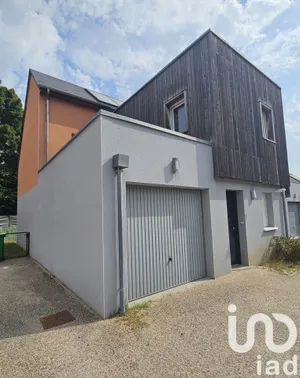 House at Coulaines (72190)