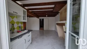 Maison de village à Sainte-Colombe (33350)