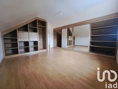 Duplex at Saint-Just-en-Chaussée (60130)