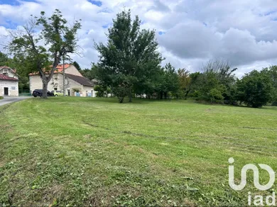 Building plot at LISLE (24350)