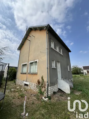 Maison à Saint-Doulchard (18230)