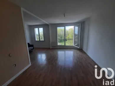 Apartment in Romilly-sur-Seine (10100)