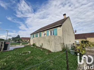 Village house in Clesles (51260)