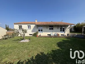 House at Le Gué-de-Velluire (85770)
