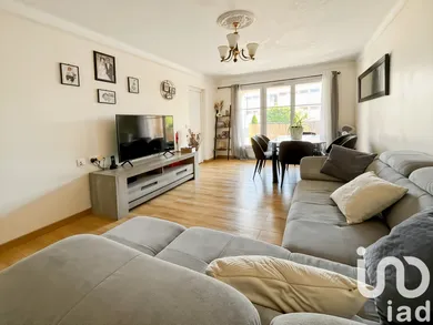 Apartment at Chelles (77500)