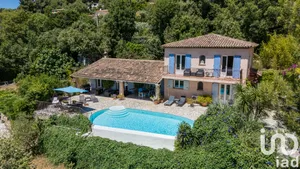 Maison d'architecte à TOURRETTES SUR LOUP (06140)