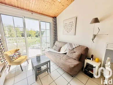 Apartment at Talmont-Saint-Hilaire (85440)