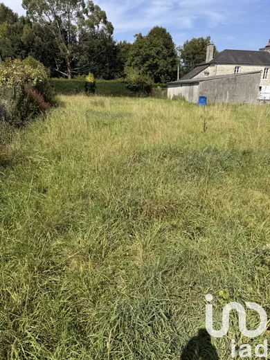 Terrain à bâtir à Monceaux-en-Bessin (14400)
