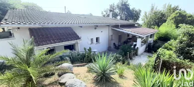 Traditional house at Saint-Romain-le-Noble (47270)